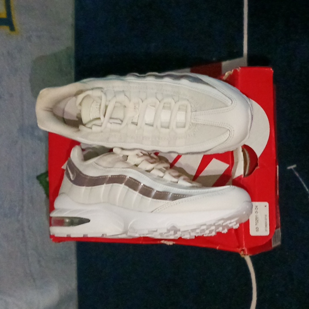 Nike Sneakers 👟